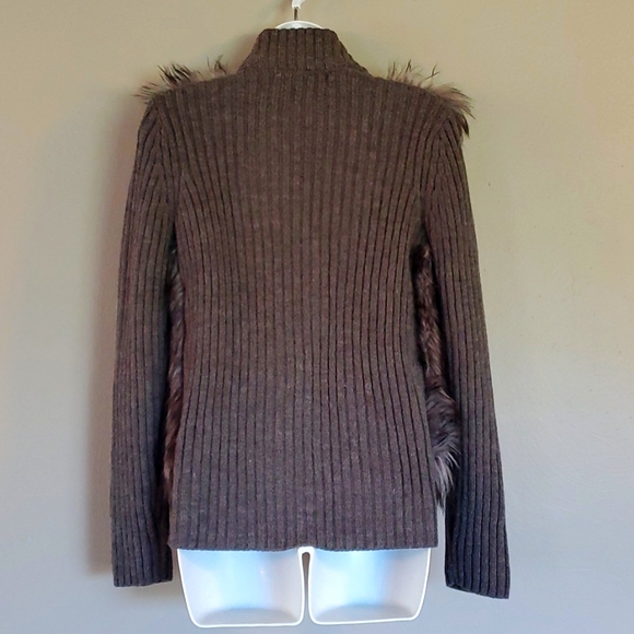 Michael Kors womens grey faux fur sweater - Picture 6 of 8